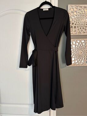 Aritzia | Babaton Black Long-Sleeve Wrap Dress